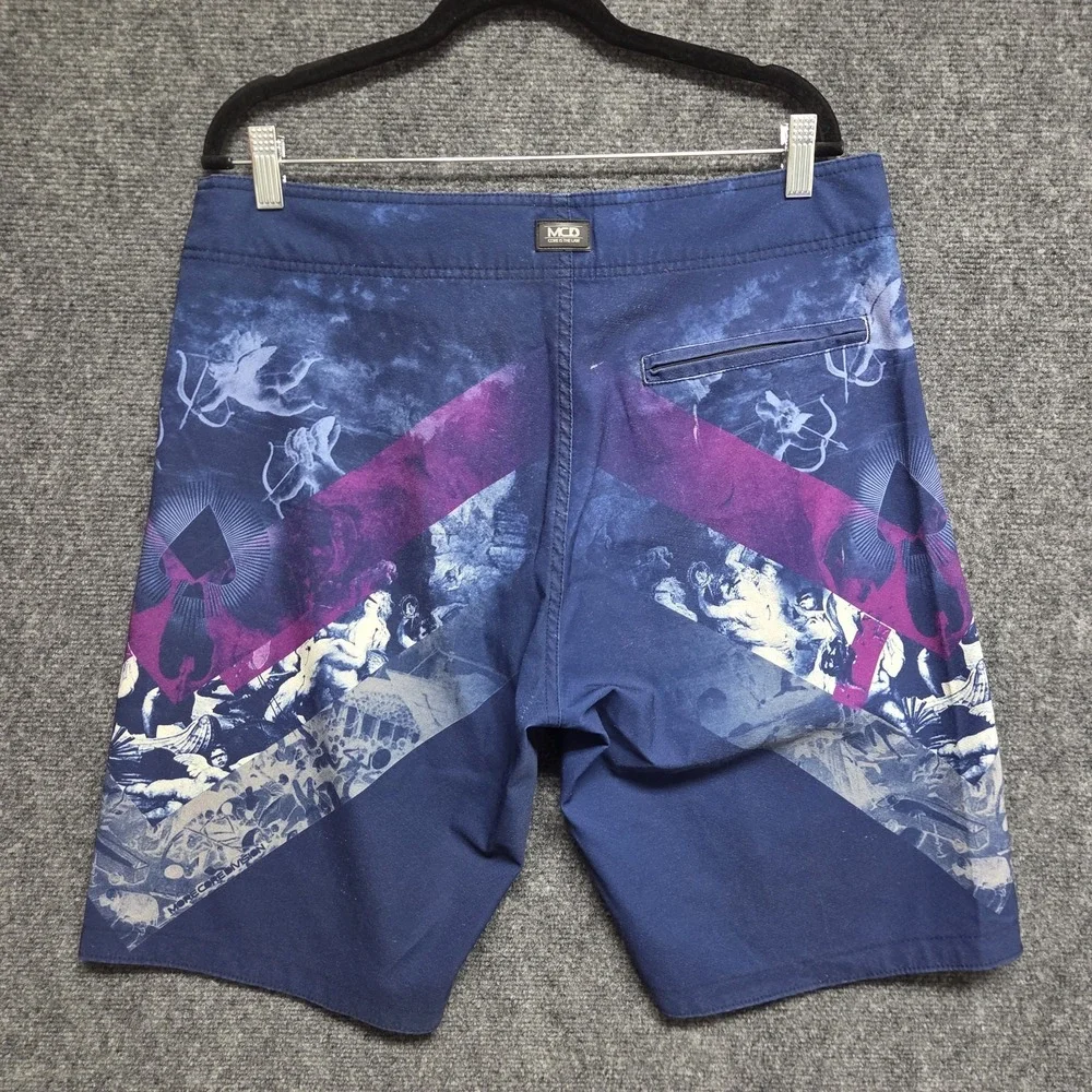 More Core Division MCD Board Shorts Mens 34 10